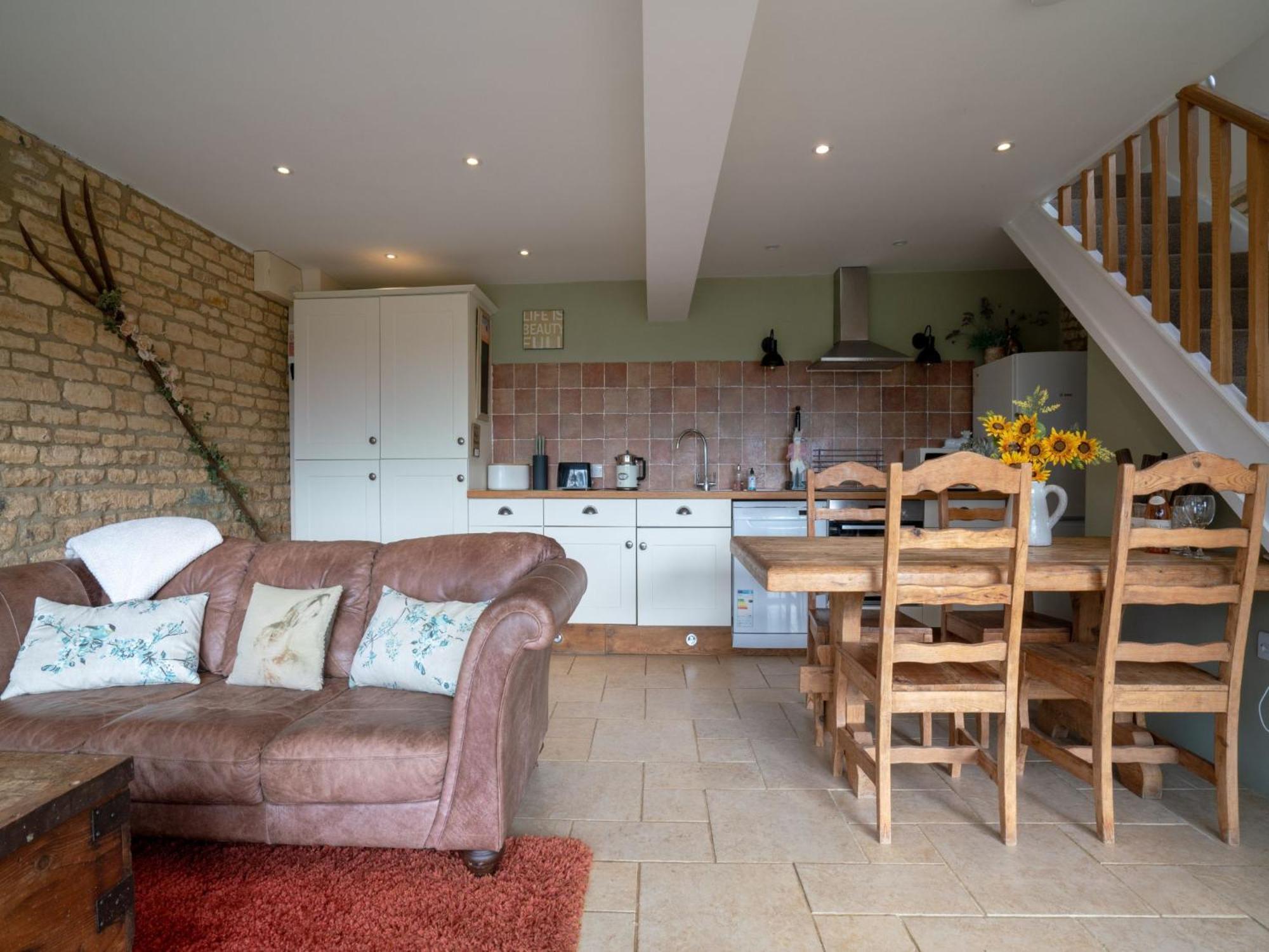 Pass The Keys Hare Cottage Wonderful Views And Parking Moreton-in-Marsh Zewnętrze zdjęcie
